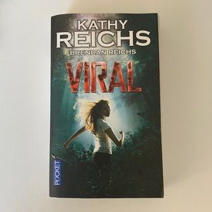 Viral - Kathy Reichs